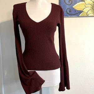 WOW Couture- crop-small bell sleeve